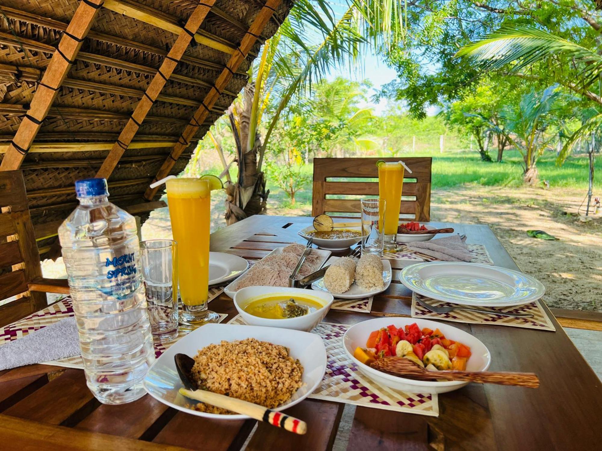 Kingfisher Beach Resort-Yala คิรินดา ภายนอก รูปภาพ
