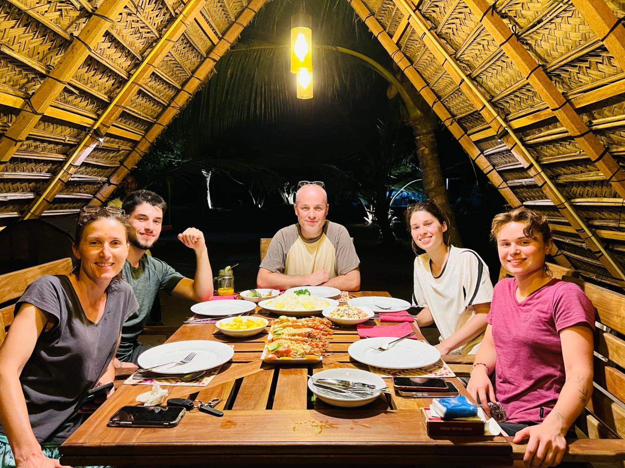 Kingfisher Beach Resort-Yala คิรินดา ภายนอก รูปภาพ